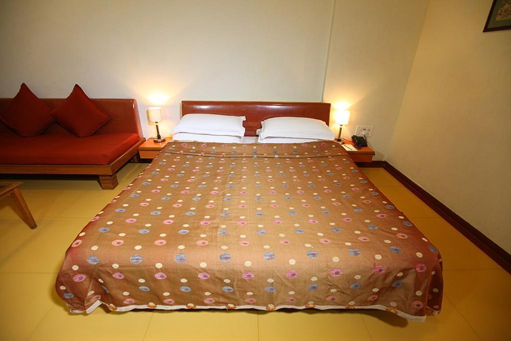 Shilpi Hill Resort Saputara Bagian luar foto